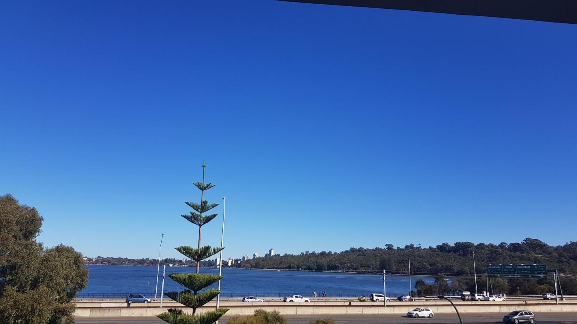 Moon River, South Apartment Perth